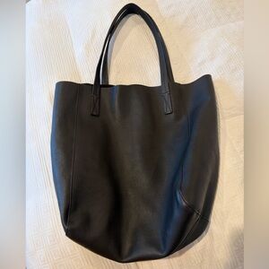 J.Crew Black Leather Tote Bag • Style AH945 • Great Condition